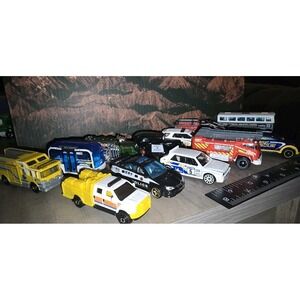 City Recue double decker fire Lot Of 12  Assorted Loose Hot Wheels Matchbox  Euc